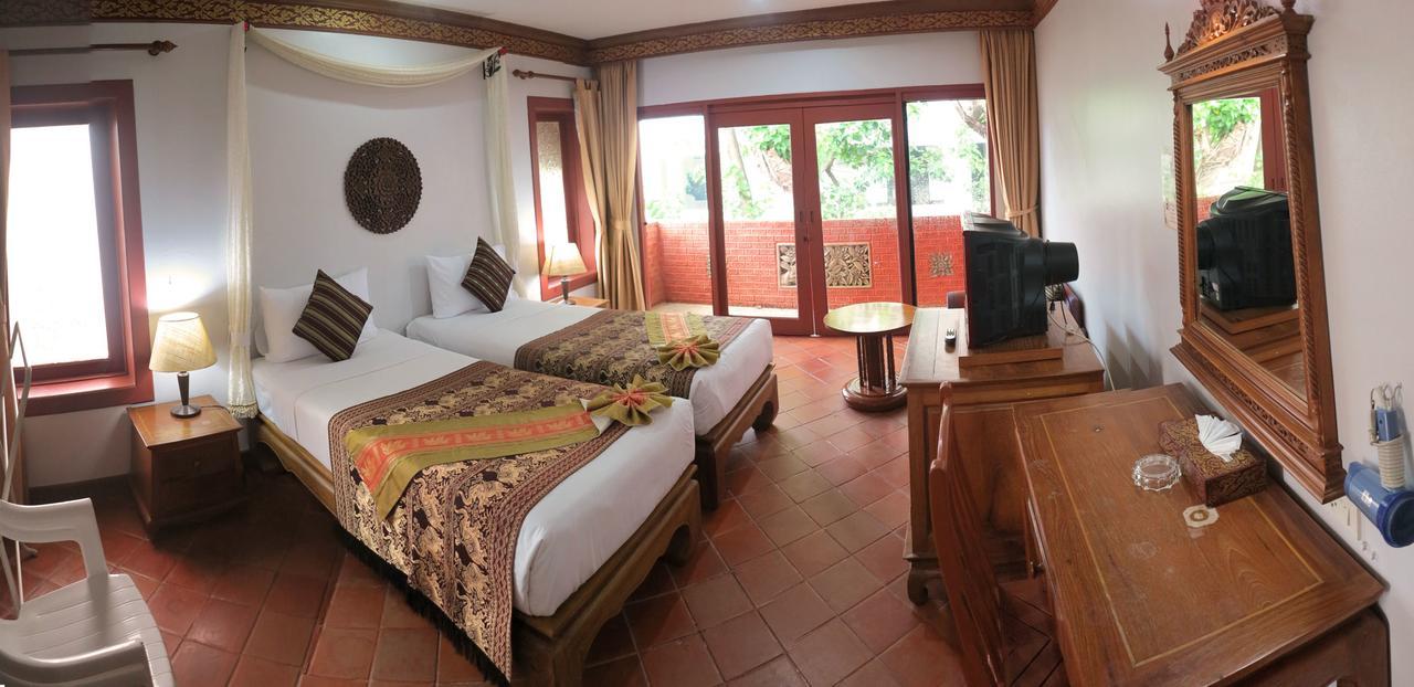 Kata Minta Hotel Phuket Exterior foto