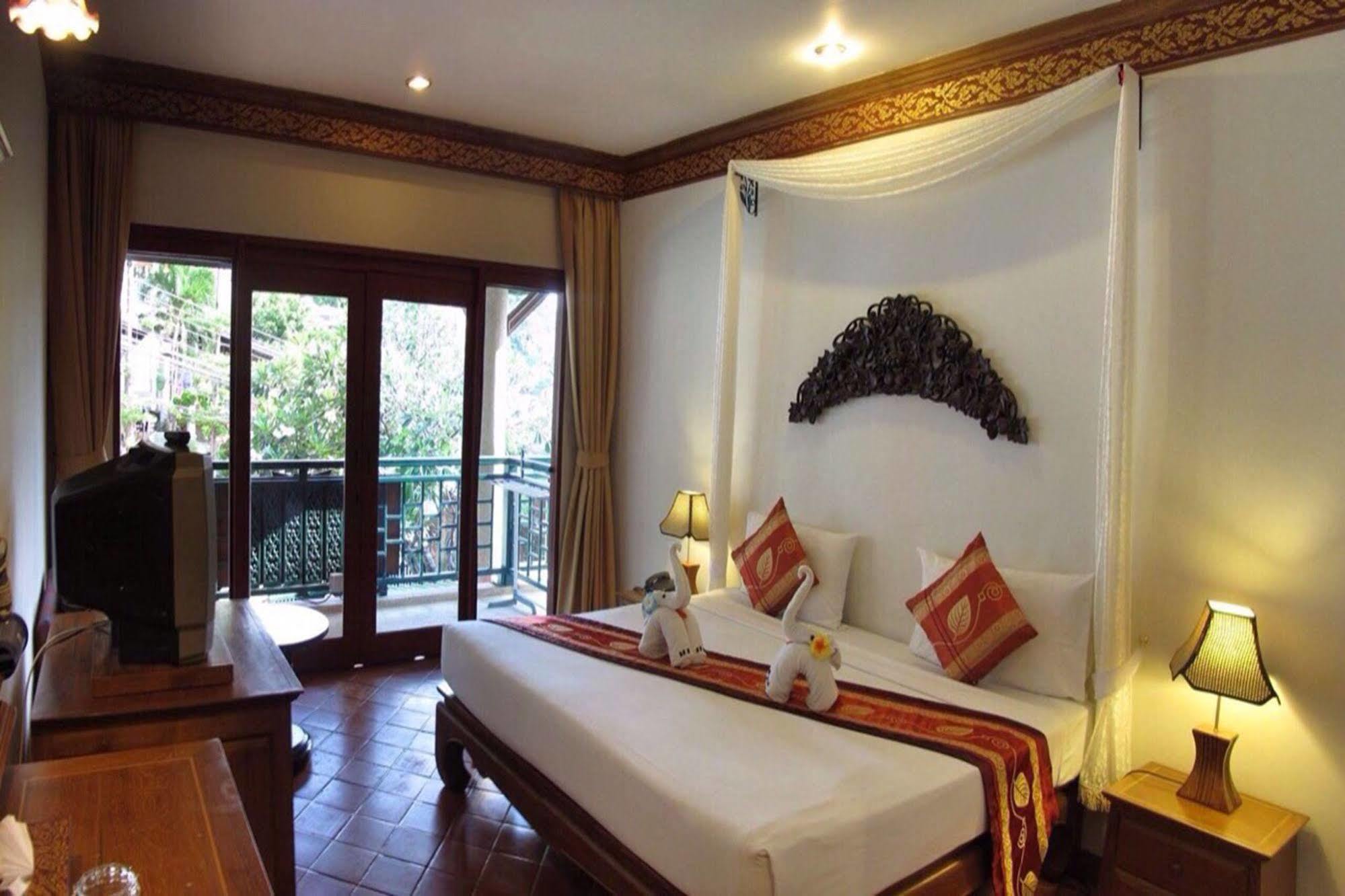 Kata Minta Hotel Phuket Exterior foto